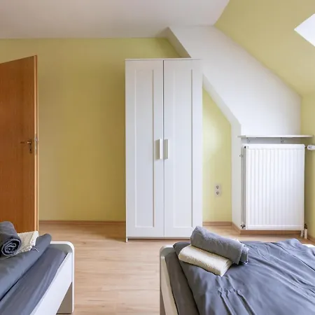 Naehe Mainz In Ehemaligem Weingut Mit 6 Schlafzimmer Διαμέρισμα *