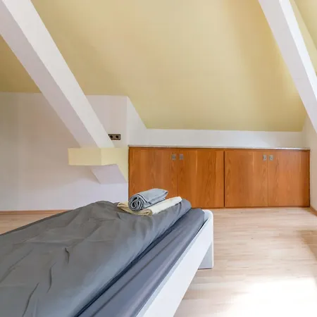 Διαμέρισμα Naehe Mainz In Ehemaligem Weingut Mit 6 Schlafzimmer Wörrstadt