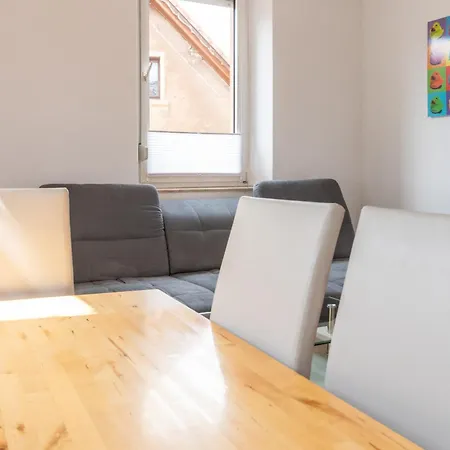Naehe Mainz In Ehemaligem Weingut Mit 6 Schlafzimmer Διαμέρισμα Wörrstadt