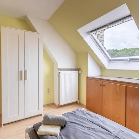 Naehe Mainz In Ehemaligem Weingut Mit 6 Schlafzimmer Διαμέρισμα *