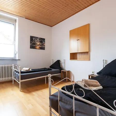Διαμέρισμα Naehe Mainz In Ehemaligem Weingut Mit 6 Schlafzimmer Wörrstadt