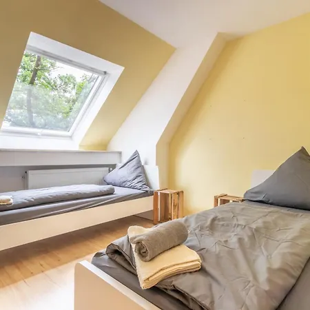 Naehe Mainz In Ehemaligem Weingut Mit 6 Schlafzimmer Διαμέρισμα *