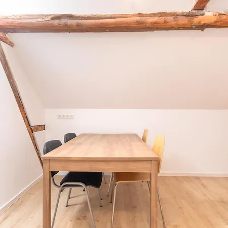 Naehe Mainz In Ehemaligem Weingut Mit 6 Schlafzimmer Wörrstadt