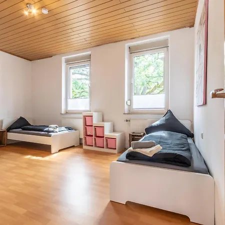 Naehe Mainz In Ehemaligem Weingut Mit 6 Schlafzimmer *